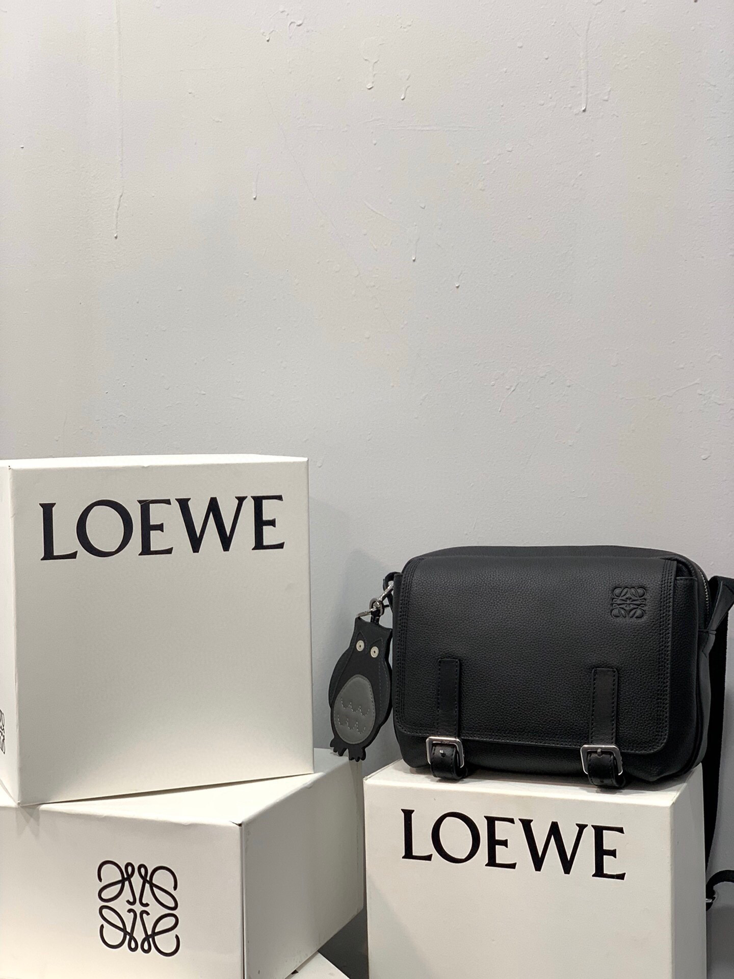 Loew* 메신저백