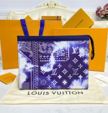 Louis Vuitto* 모노그램 반다나 포쉐트 보야주 블루